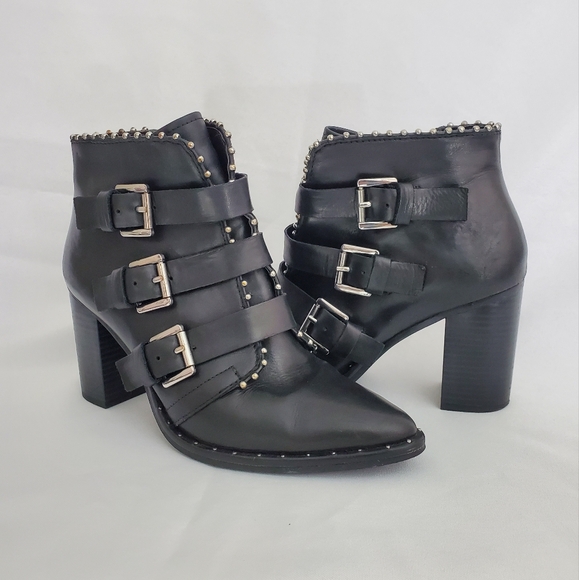 Steve Madden Humble Black Leather Bootie Size 7 - Picture 1 of 12
